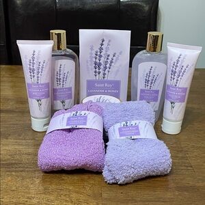 Lavender & Honey Body Wash Set - Purple